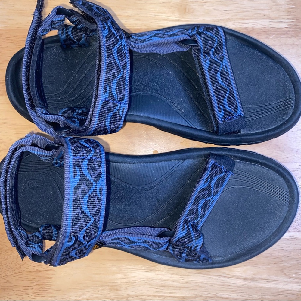 SOLD✨TEVA Hurricane Men’s Size 7 Blue Outdoor Sandals - Picture 3 of 11